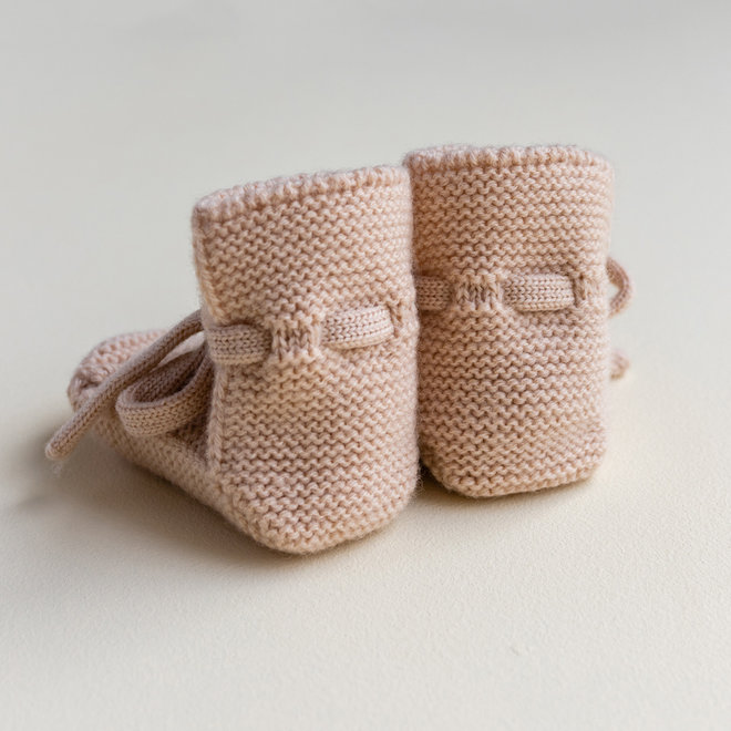 booties - apricot - 0-9M