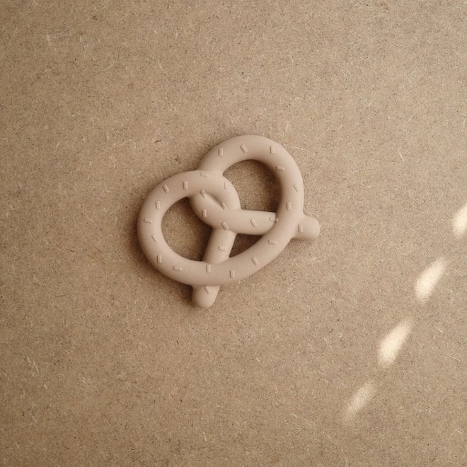 teether pretzel