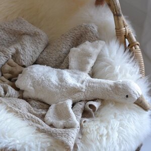 cuddly goose - white - small