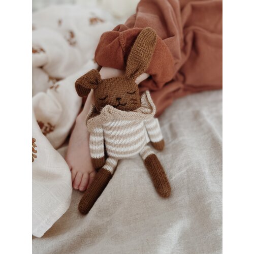 MAIN SAUVAGE bunny knit  toy - sand striped romper