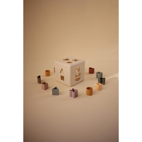 MUSHIE shape sorting box