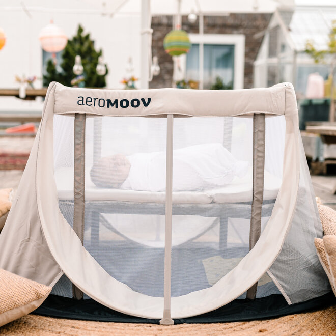 aeromoov instant travel cot - white sand