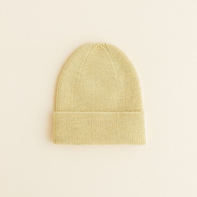 beanie fonzie - newborn - light yellow