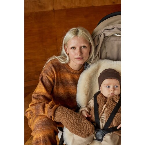 BINIBAMBA sheepskin snuggler - milk