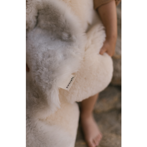 BINIBAMBA sheepskin snuggler - milk