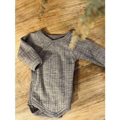 JOHA wrap-around body - sesame - 100% wool