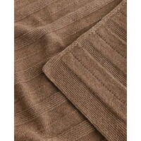 HVID blanket holly - walnut