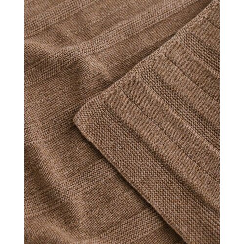 HVID blanket holly - walnut