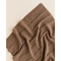HVID blanket holly - walnut