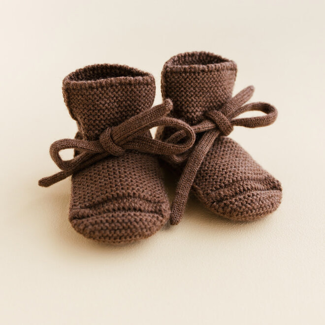 booties - mocha - 0-9M