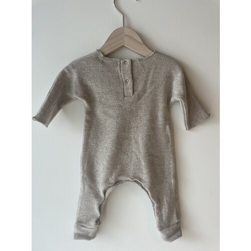 PEQUENO TOCON fleece onesie - beige