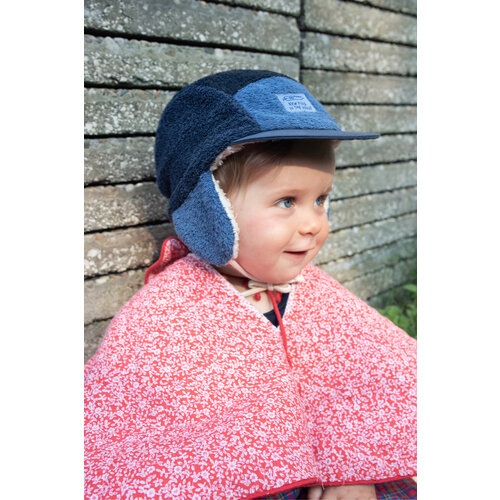 NEW KIDS IN THE HOUSE winter cap with plush lining - robin terry space