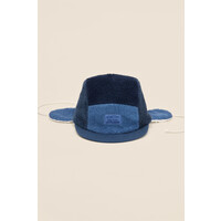 NEW KIDS IN THE HOUSE winter cap with plush lining - robin terry space