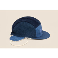NEW KIDS IN THE HOUSE winter cap with plush lining - robin terry space