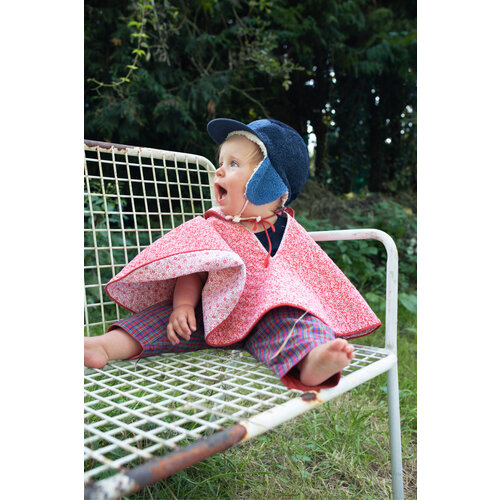 NEW KIDS IN THE HOUSE winter cap with plush lining - robin terry space