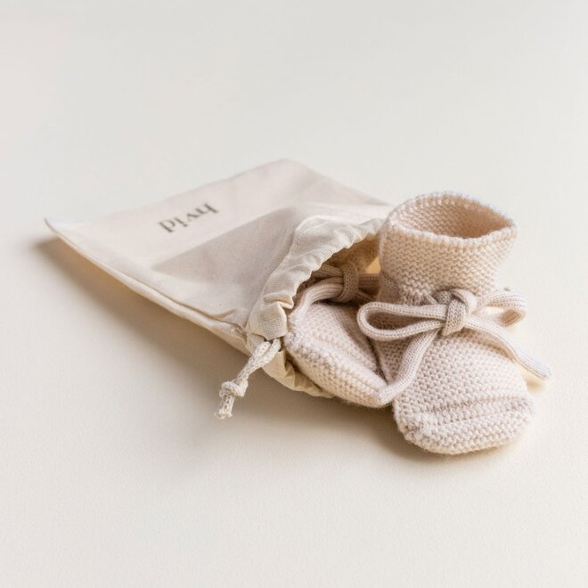 booties - cream - 9-15M