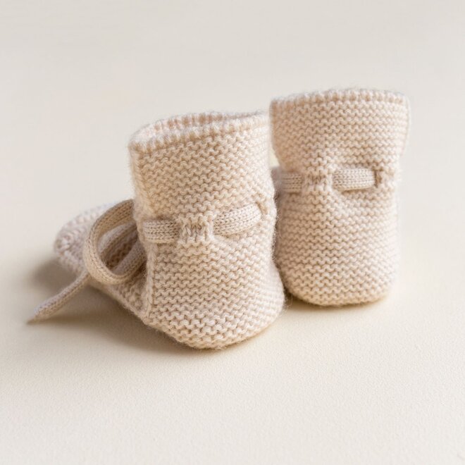 booties - cream - 9-15M