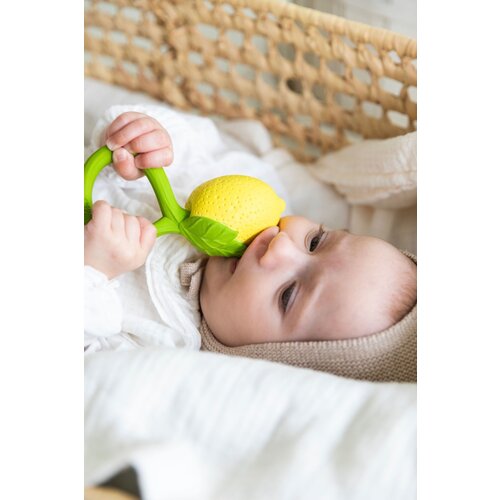 OLI & CAROL lemon rattle toy