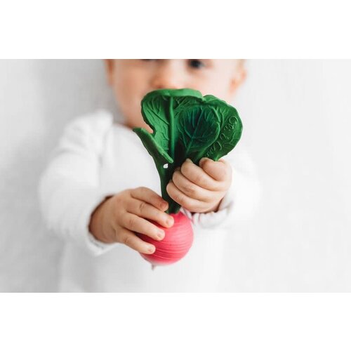 OLI & CAROL ramona the radish