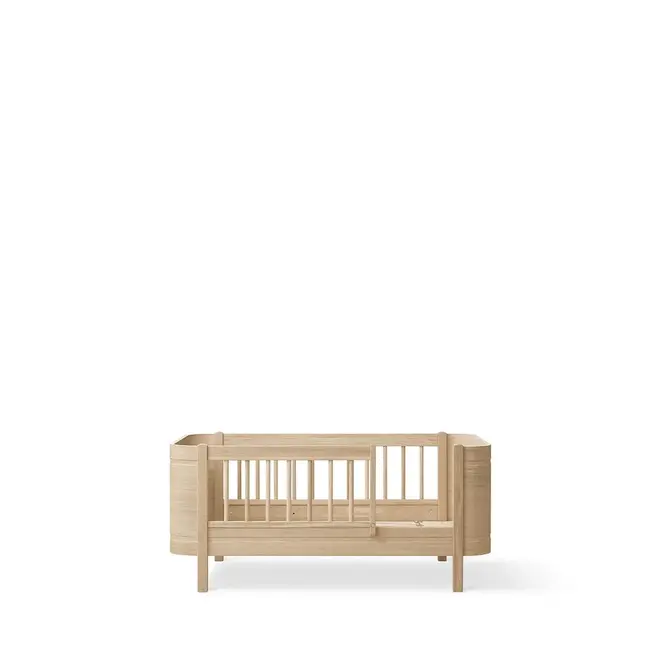 mini+ cot bed incl. junior kit - oak