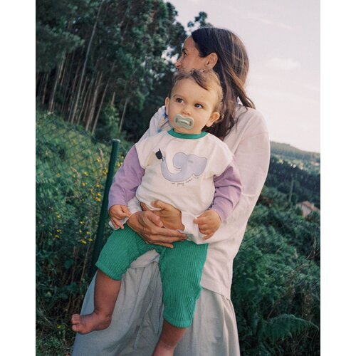 THE CAMPAMENTO green corduroy baby trousers