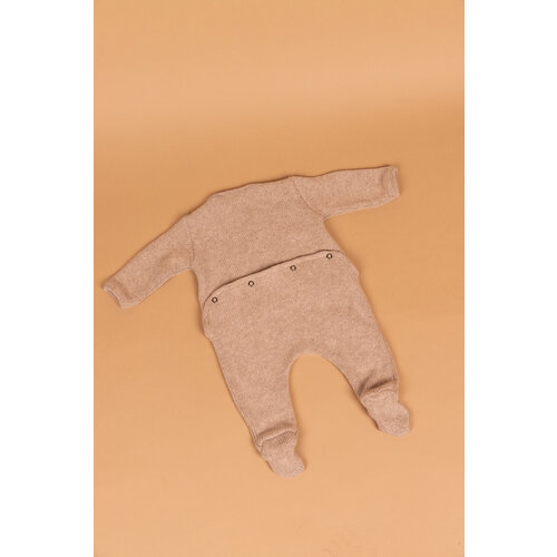 PEQUENO TOCON fleece onesie with feet - beige