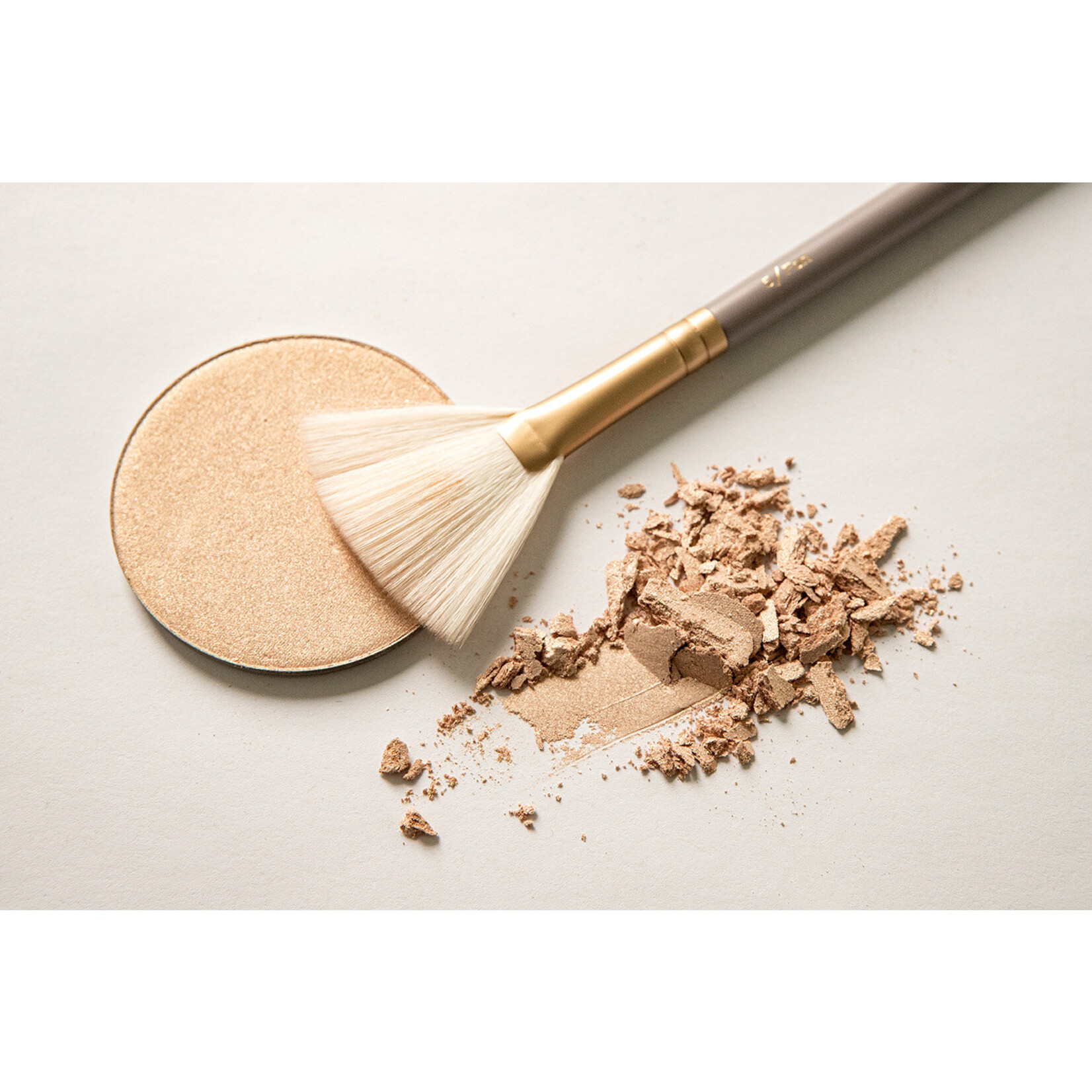 i.am.klean Compact Mineral Highlighter 'Gorgeous'