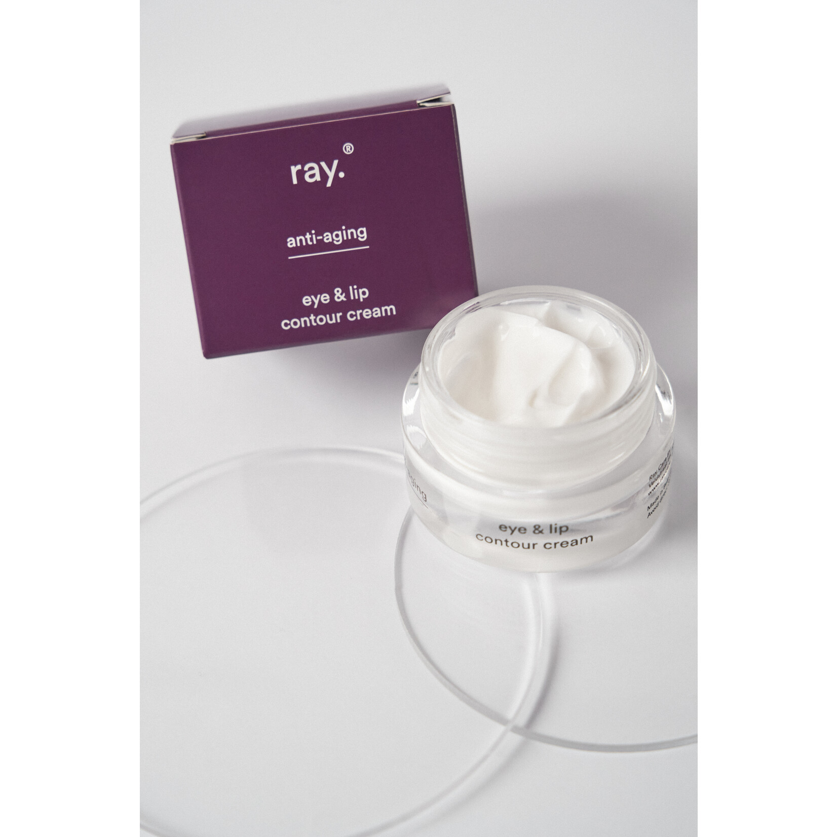 Ray. Anti-Aging Eye & Lip Contour Cream