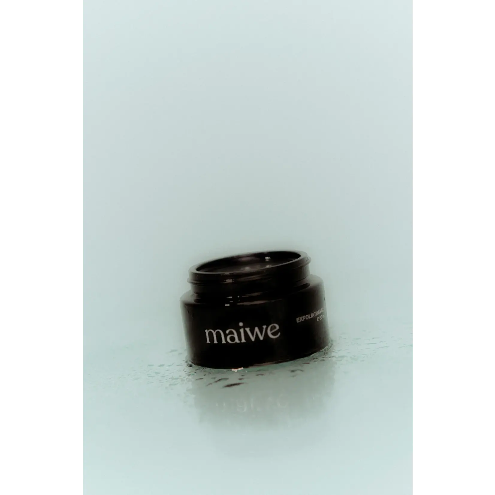 Maiwe Exfoliating Glow Mask