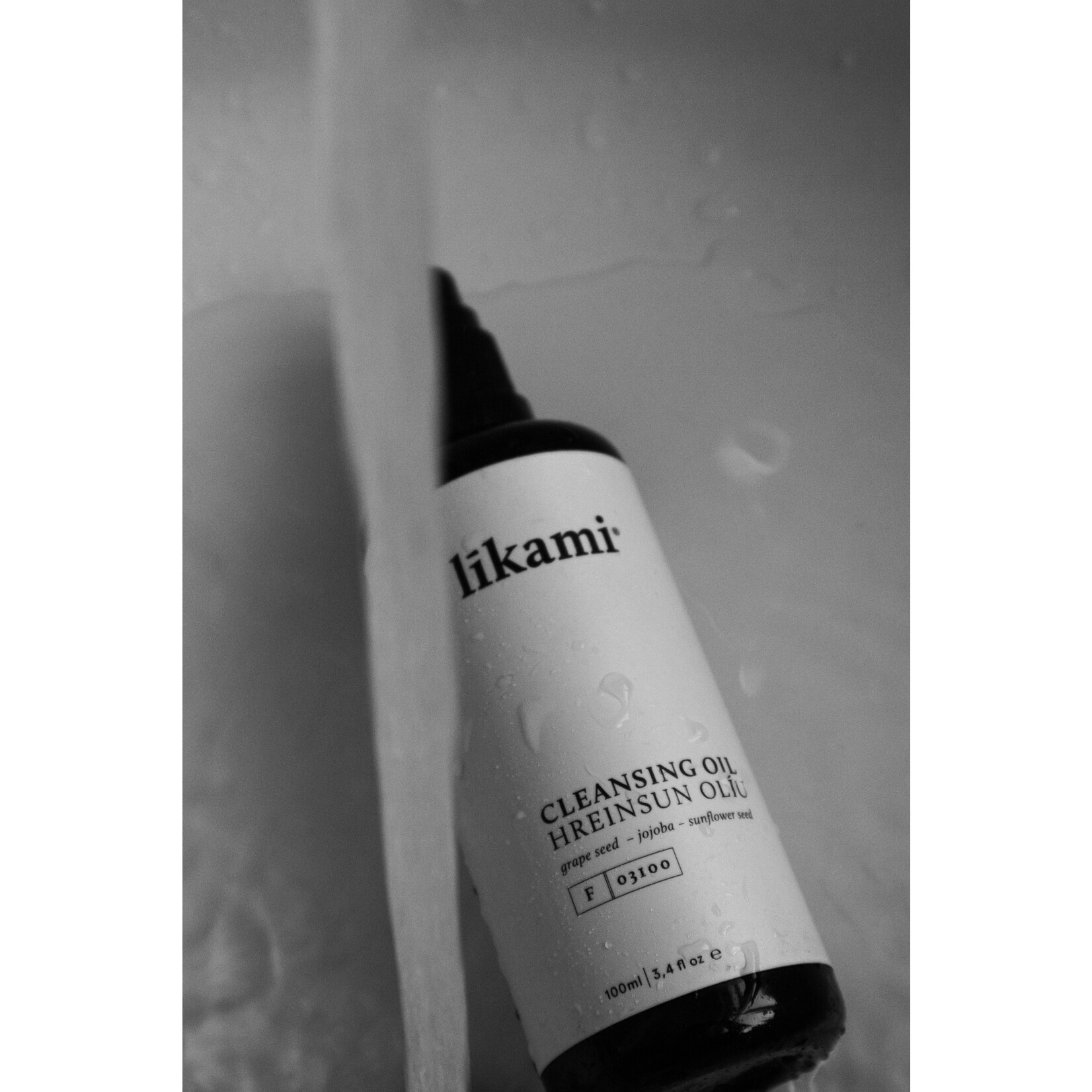 Lìkami Cleansing Oil