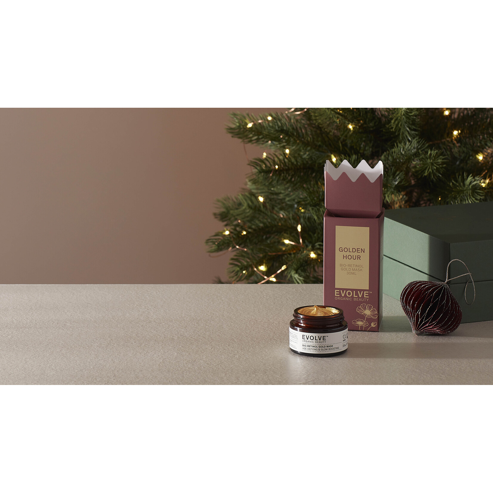 Evolve Organic Beauty Golden Hour Cracker