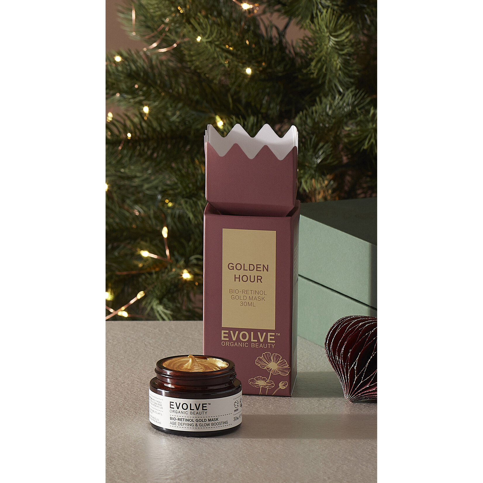 Evolve Organic Beauty Golden Hour Cracker