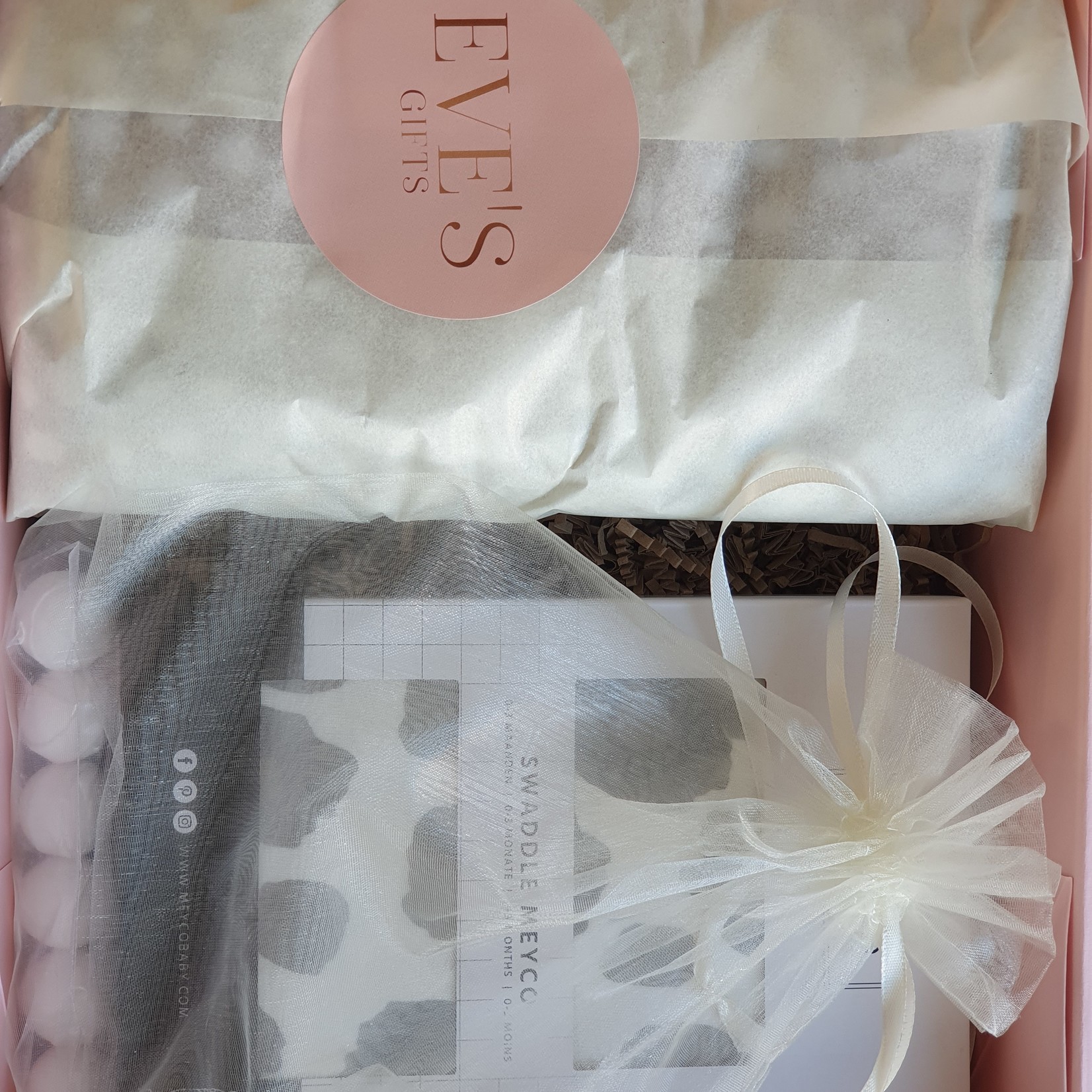 Eve's Gifts Pink Gift Box Baby Swaddle & Blanket