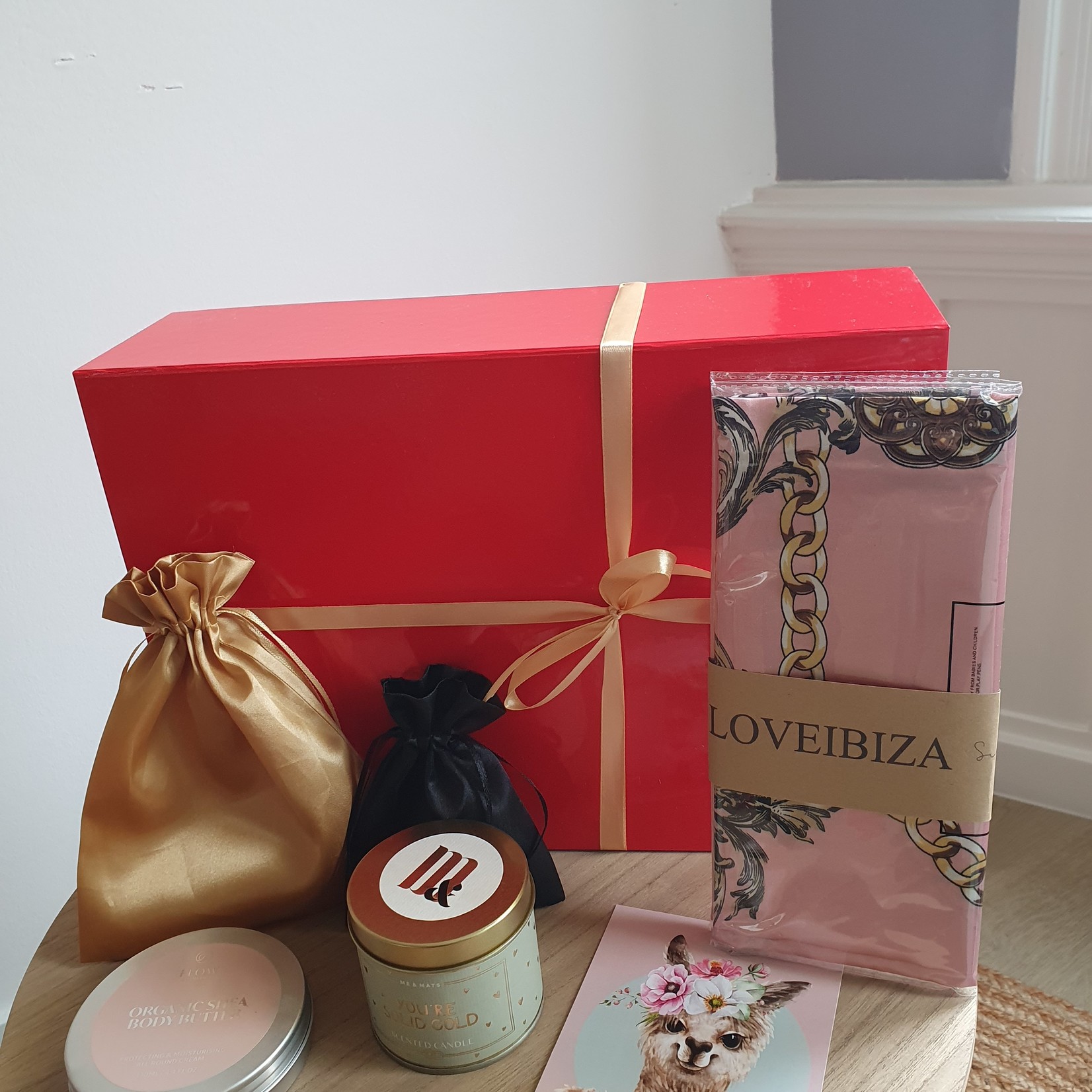 Eve's Gifts Luxe Holidays Box - Body Butter & Bandana