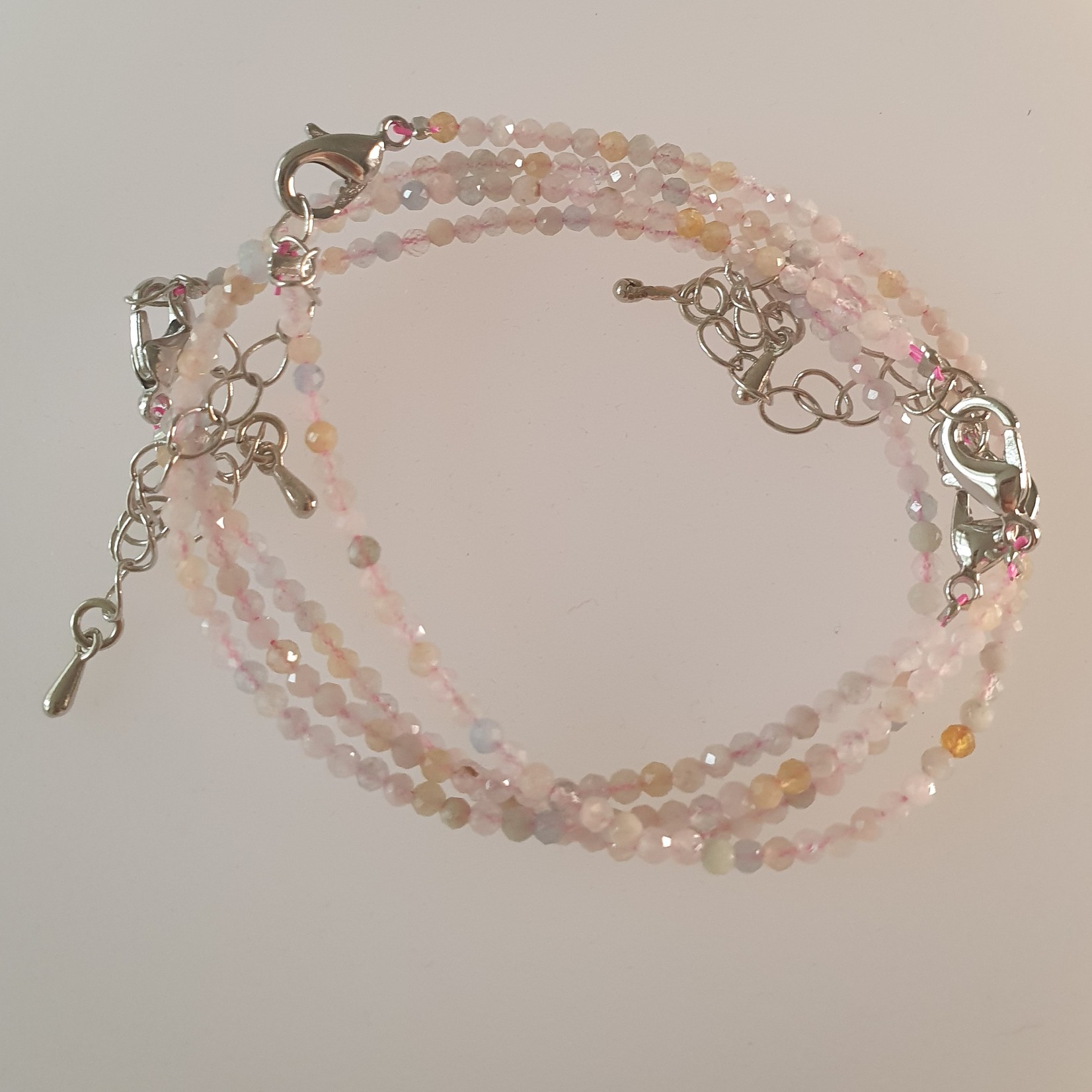 Eve's Gifts 4 light pink bracelets beads