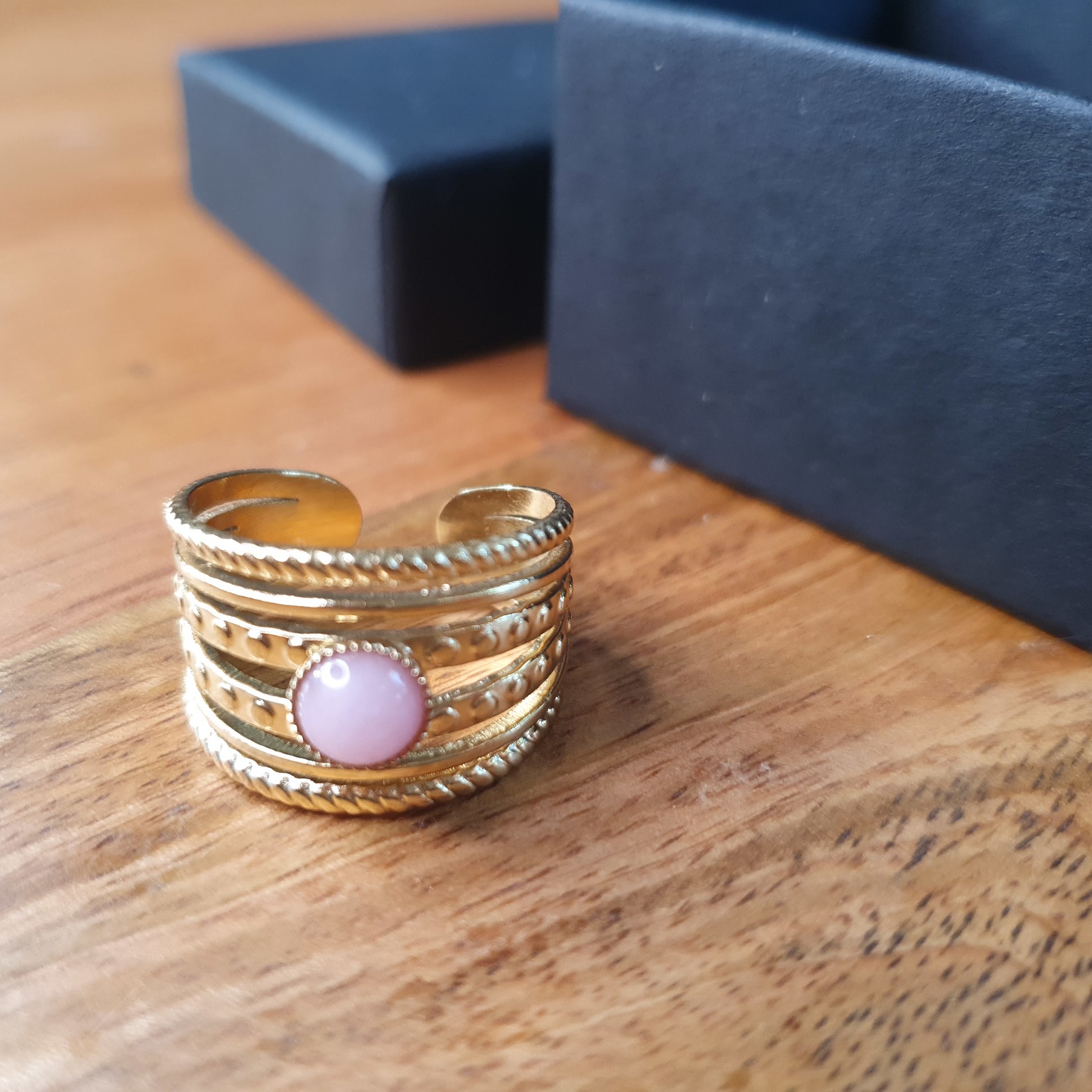 Eve's Gifts Gold plated stainless steel boho ring with light pink stone