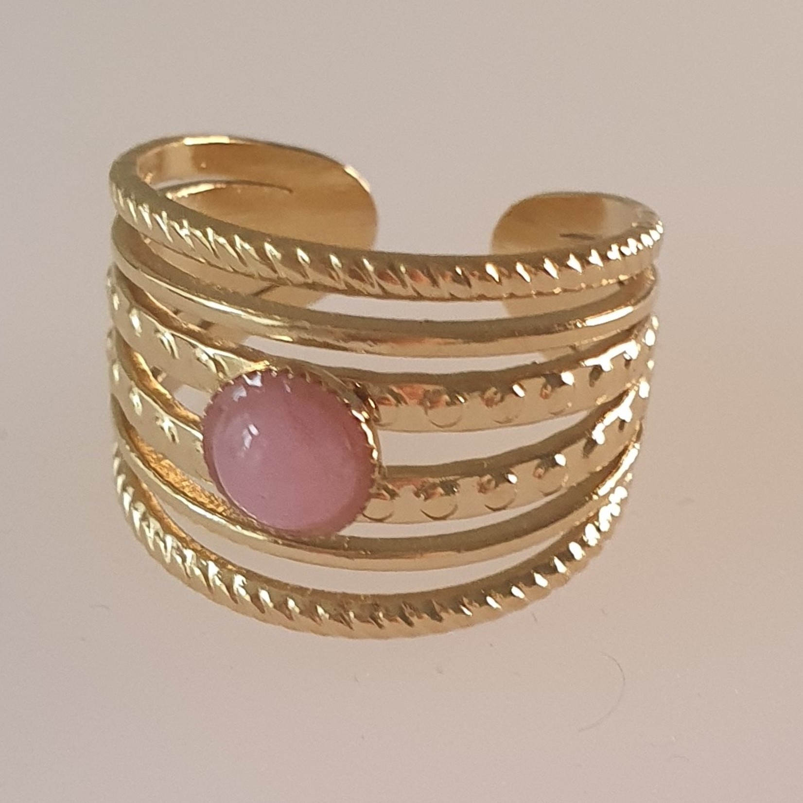 Eve's Gifts Boho-Ring aus vergoldetem Edelstahl mit hellrosa Stein