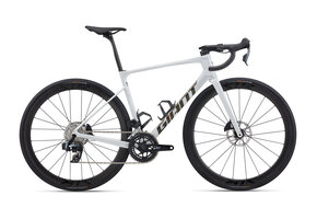Giant Defy Advanced Pro 1 2026 Wit