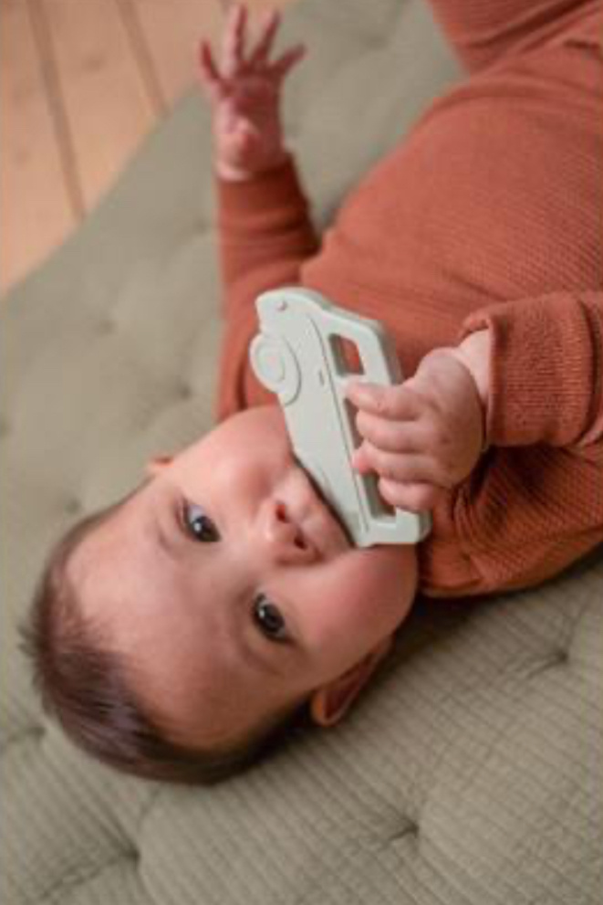 Little Dutch Little Dutch Siliconen Bijtspeeltje Bus