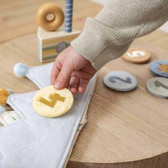 Little Dutch Verjaardagskroon van stof met cijfers blauw