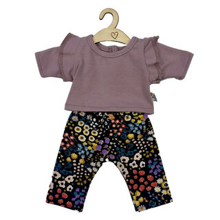Hollie Poppenbroek en -shirt lavender flowers