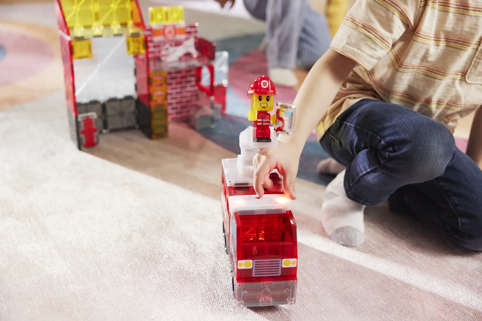 Magna-Tiles MAGNA-TILES - Fire Station 50-Piece Set