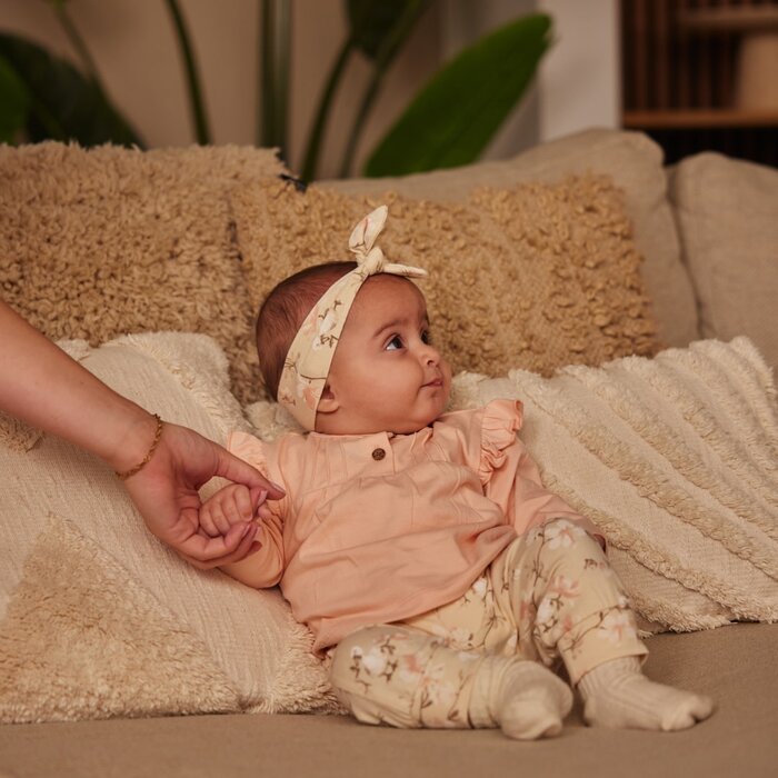 Dirkje 2 pce babysuit + headband Light pink