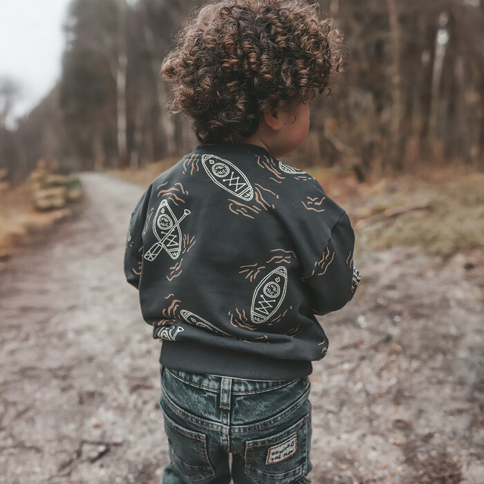 Your Wishes Canoe | Relaxed Sweater Raven