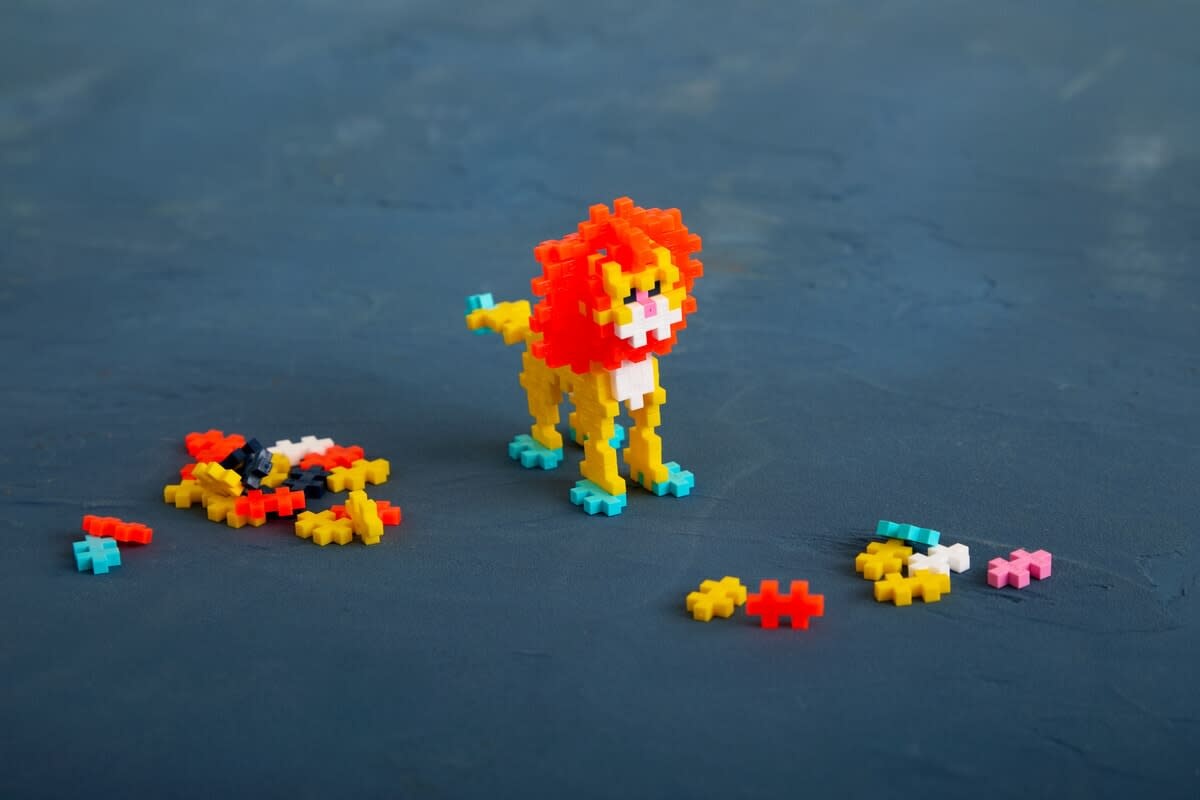 Plus-Plus Plus-Plus Leeuw: 100 stuks Tube (4324)