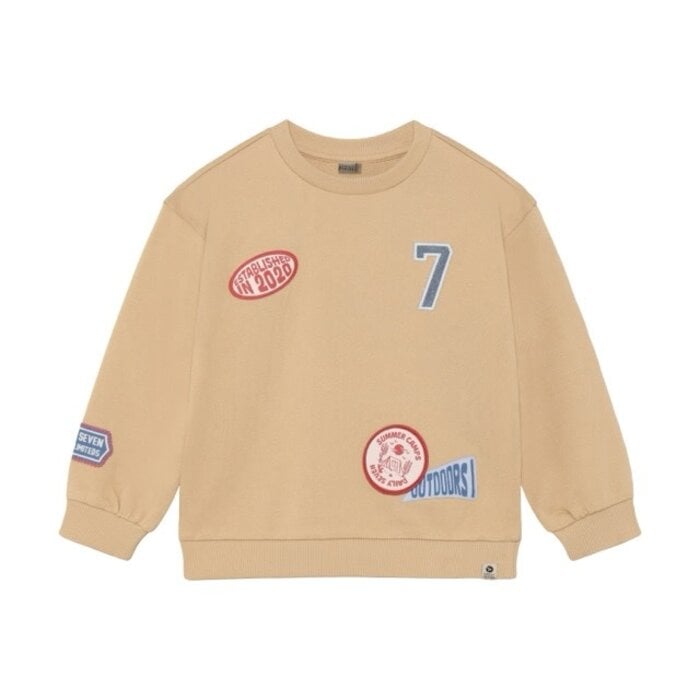 Daily7 Oversized Sweater Badges Latte Sand
