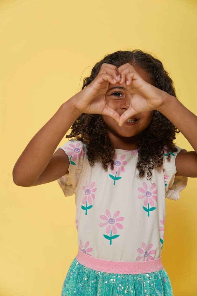 Jubel T-shirt AOP Offwhite - Rolling into Spring