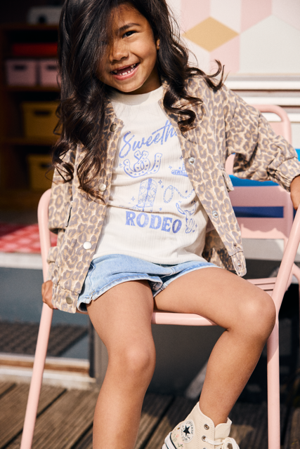 Daily7 T-shirt Artwork Egret