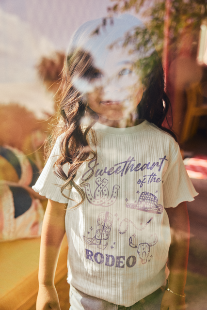 Daily7 T-shirt Artwork Egret