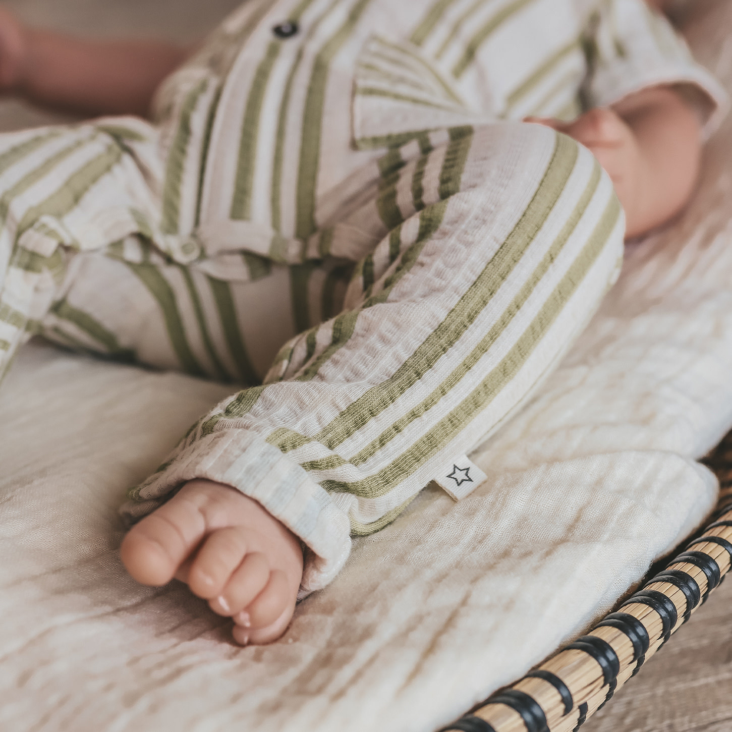 Your Wishes Line | Onesie Multicolor